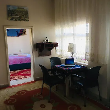 Rosa Hostel-2